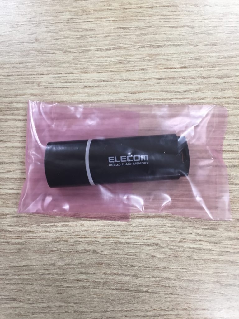 ELECOM HF-HTU3A32GBK 本体 梱包